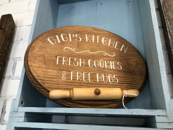 Fresh Cookies & Free Hugs Oval Kitchen signs